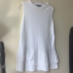 Banana Republic white size L top. 55% cotton 45% rayon